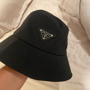 Nylon bucket hat